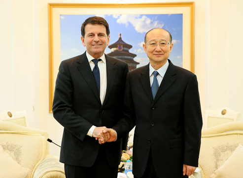 André Lacroix先生与国家质检总局支树平局长